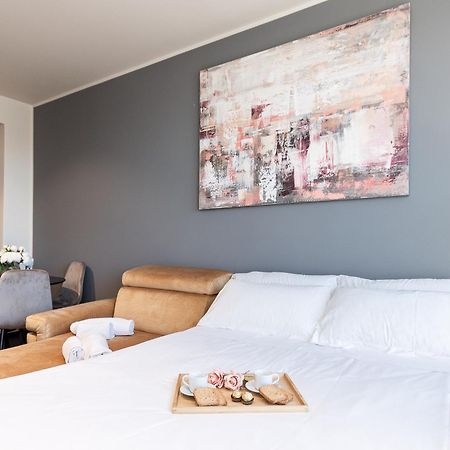 Free Parking In Luxury Suite With City View - Steps To Brignole Train Station Genoa Exterior photo